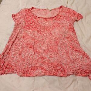 Red Paisley Women's Tee